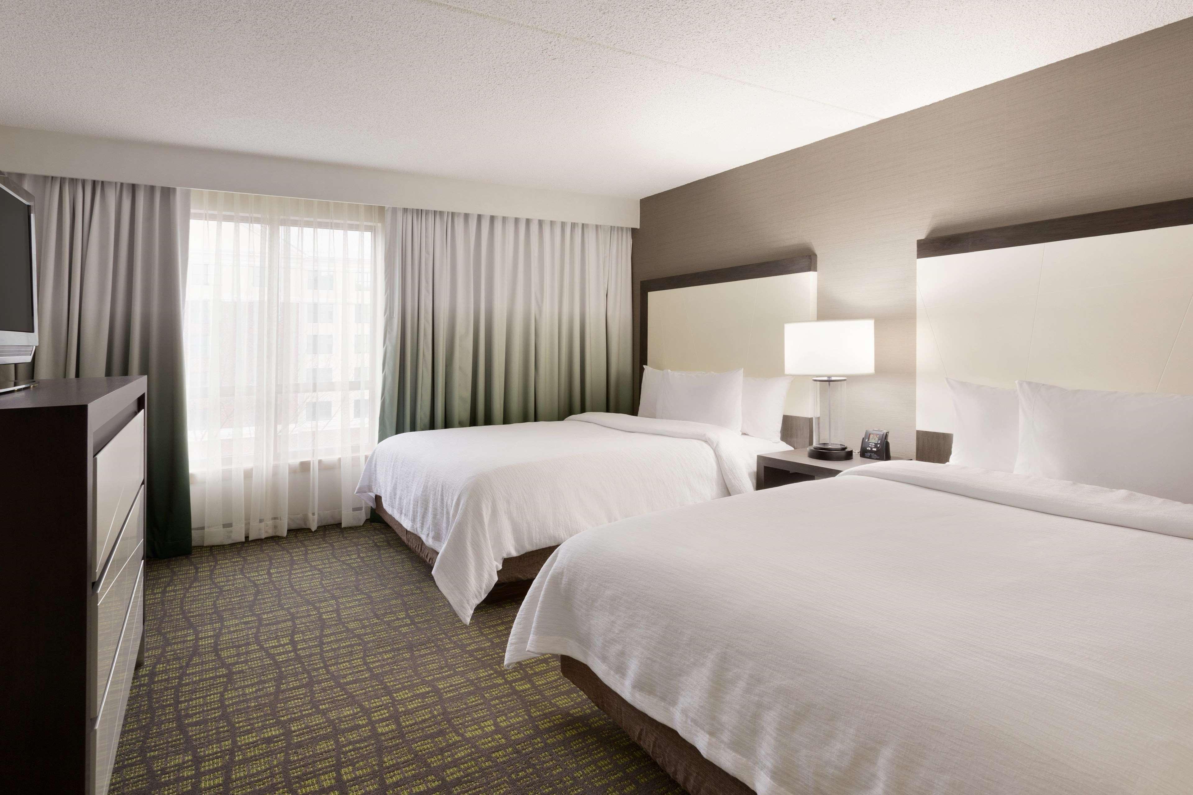 Embassy Suites Newark - Wilmington/South Exterior photo
