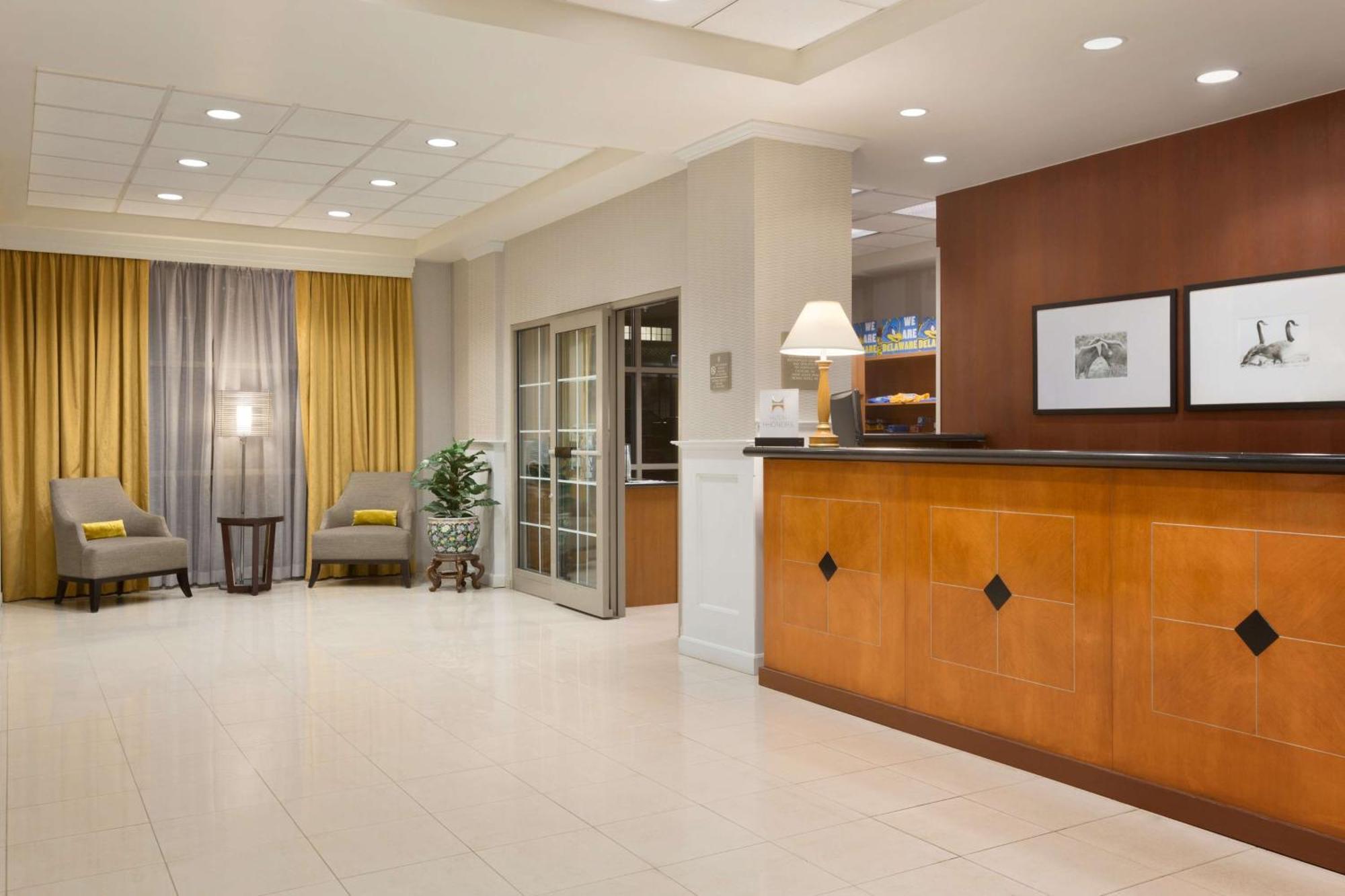 Embassy Suites Newark - Wilmington/South Exterior photo